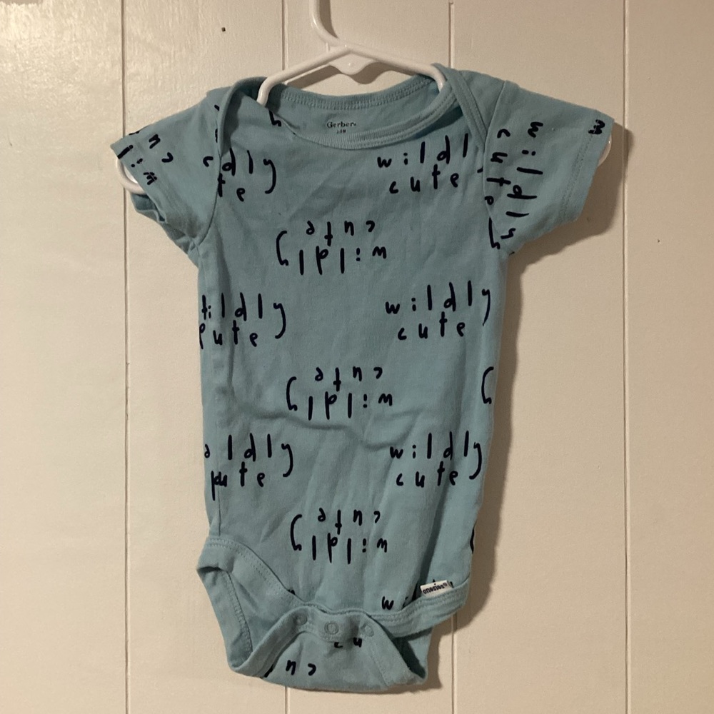 3-6 Months Short Sleeve Onesies 3 in a set Blue Yellow And Orange